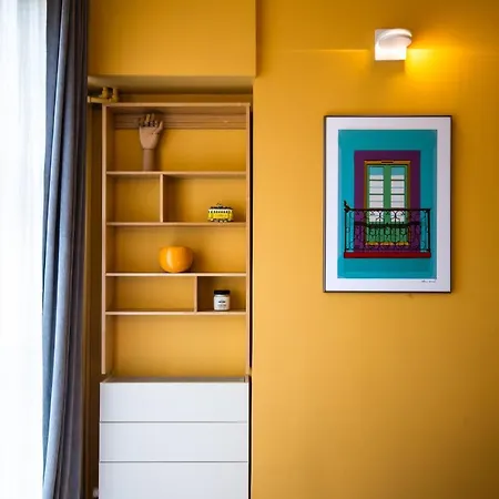 Spectrum: Vibrant Design Oasis - 1bd Charm Apartment Sofia